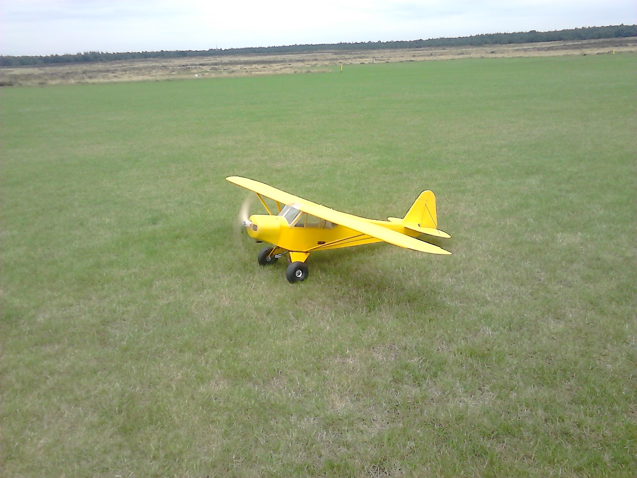 Pipercub schlepp und paradrop