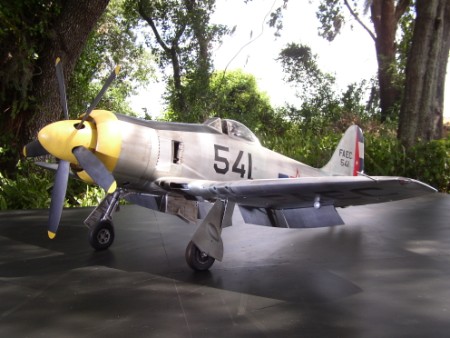 Hawker Sea Fury 1/4,5 schaal