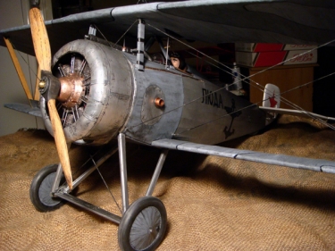 Nieuport 17bis 1/8 schaal N187