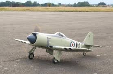 Hawker Sea Fury 1:5,6 schaal